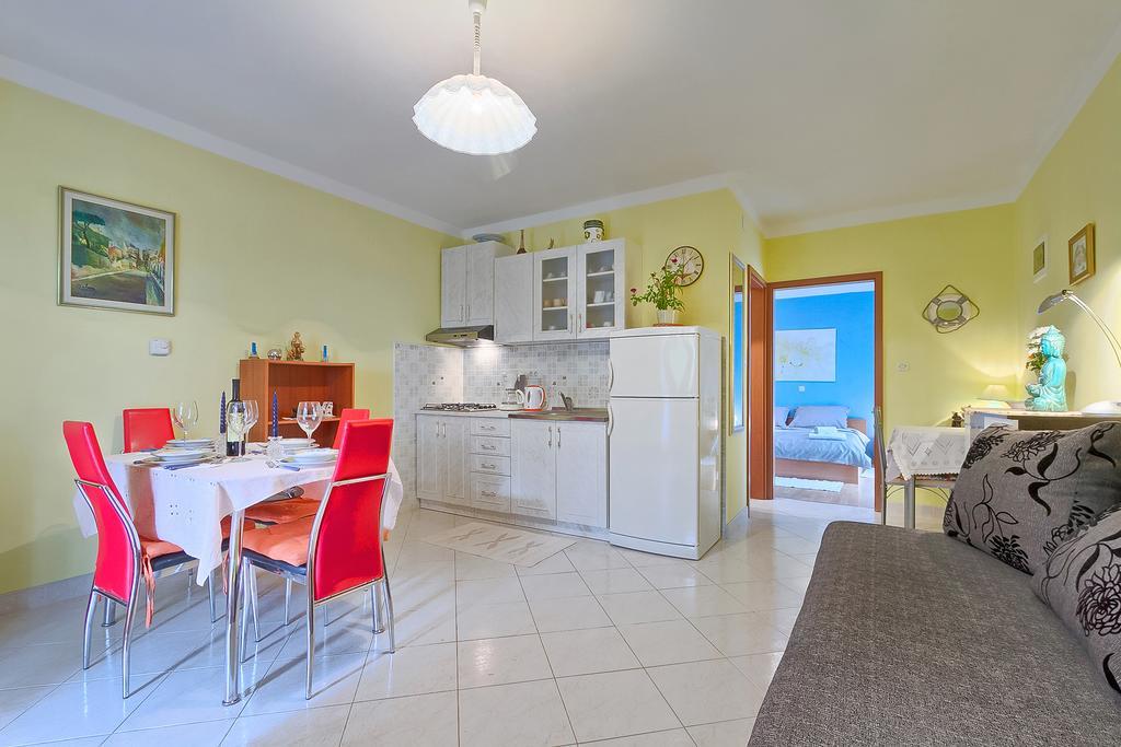 Apartments Valoda Nedeščina Zewnętrze zdjęcie