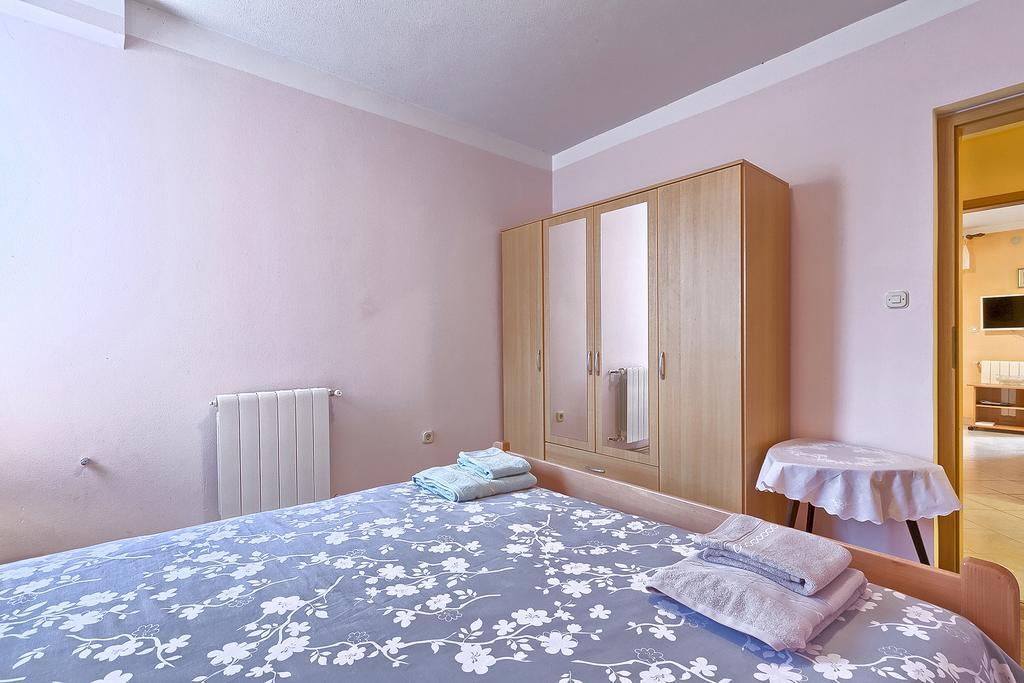 Apartments Valoda Nedeščina Zewnętrze zdjęcie