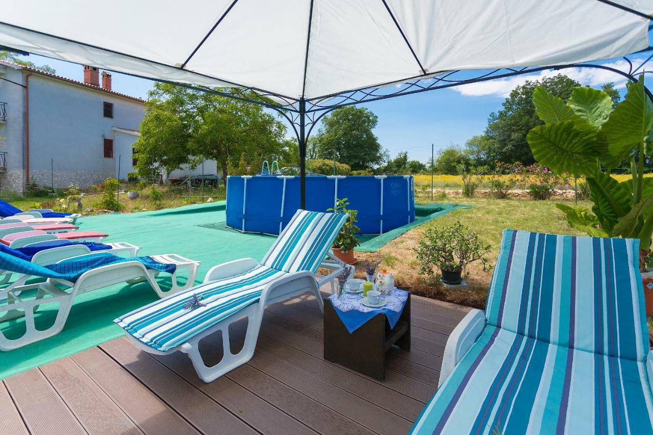 Apartments Valoda Nedeščina Zewnętrze zdjęcie
