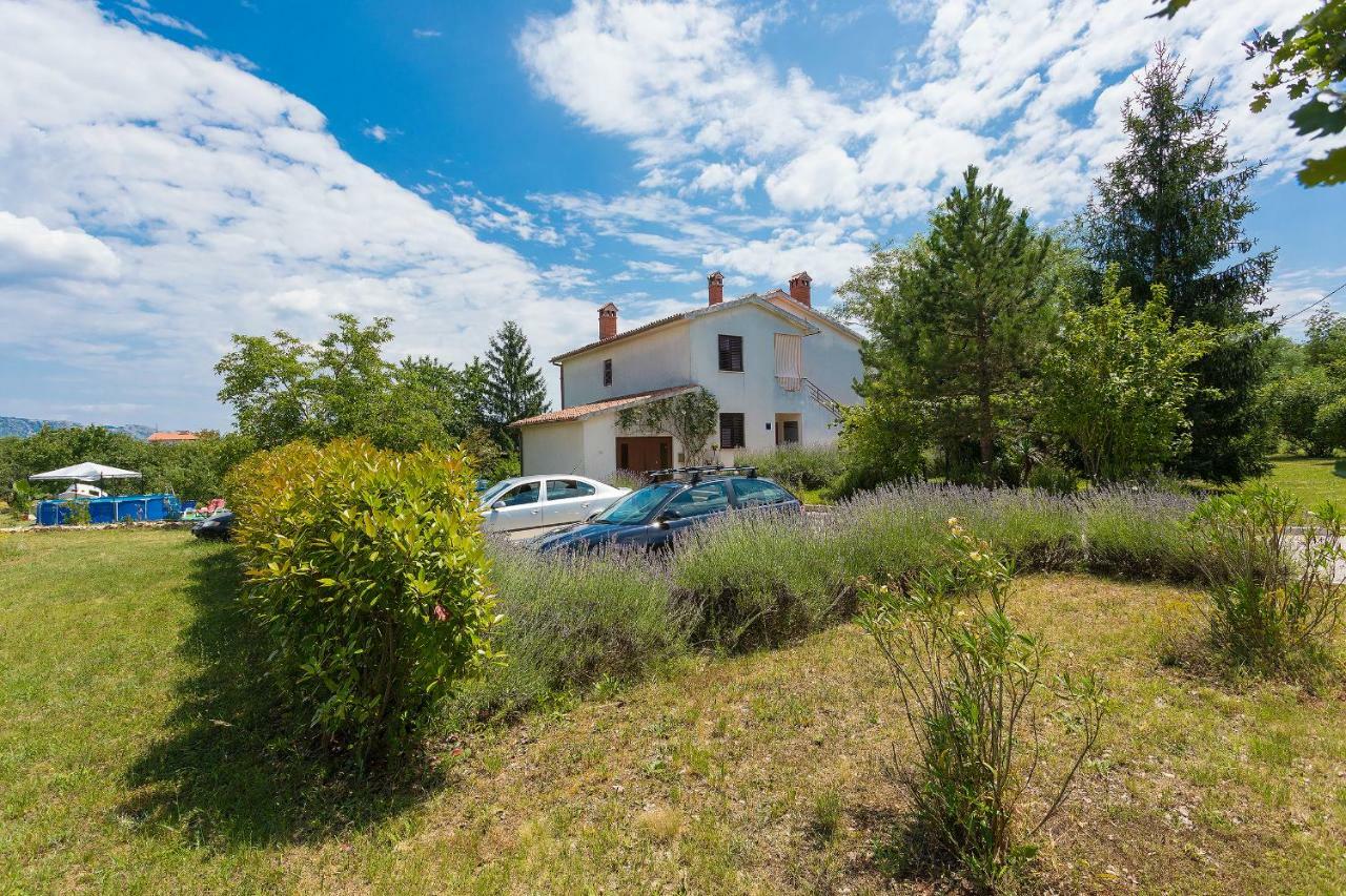 Apartments Valoda Nedeščina Zewnętrze zdjęcie