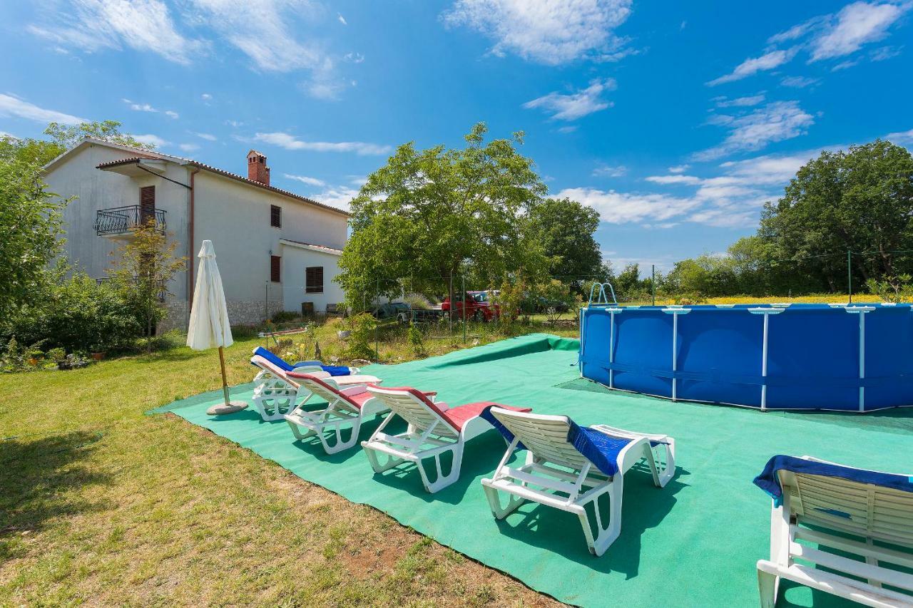 Apartments Valoda Nedeščina Zewnętrze zdjęcie